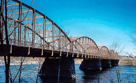 Aiken Street Bridge